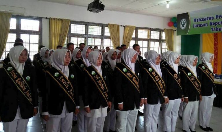 yudisium-dan-pengambilan-sumpah