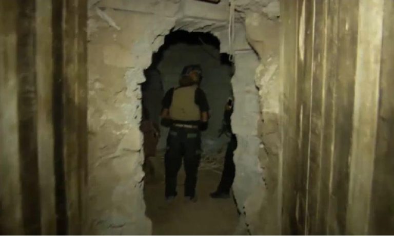 Pasukan Irak Menemukan Pabrik Bom ISIS dan Jaringan Terowongan di Dekat Mosul